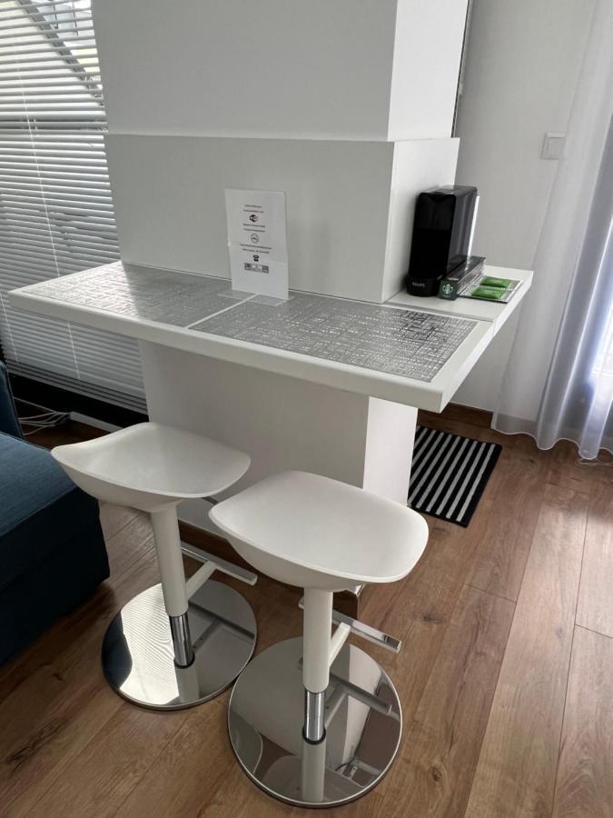 Luxe Central Studio With Pool, Parking & Ac Boedapest Buitenkant foto