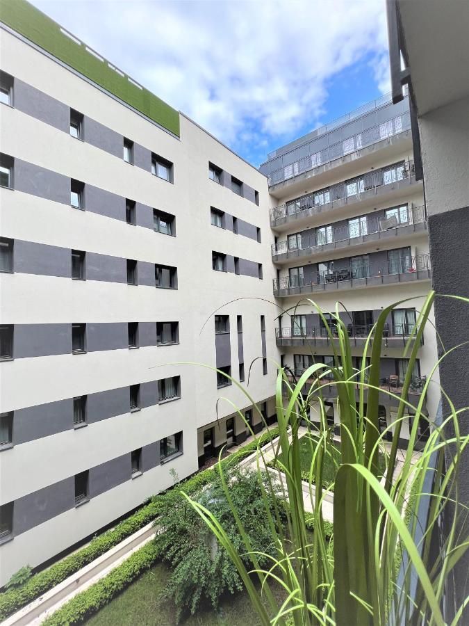 Luxe Central Studio With Pool, Parking & Ac Boedapest Buitenkant foto