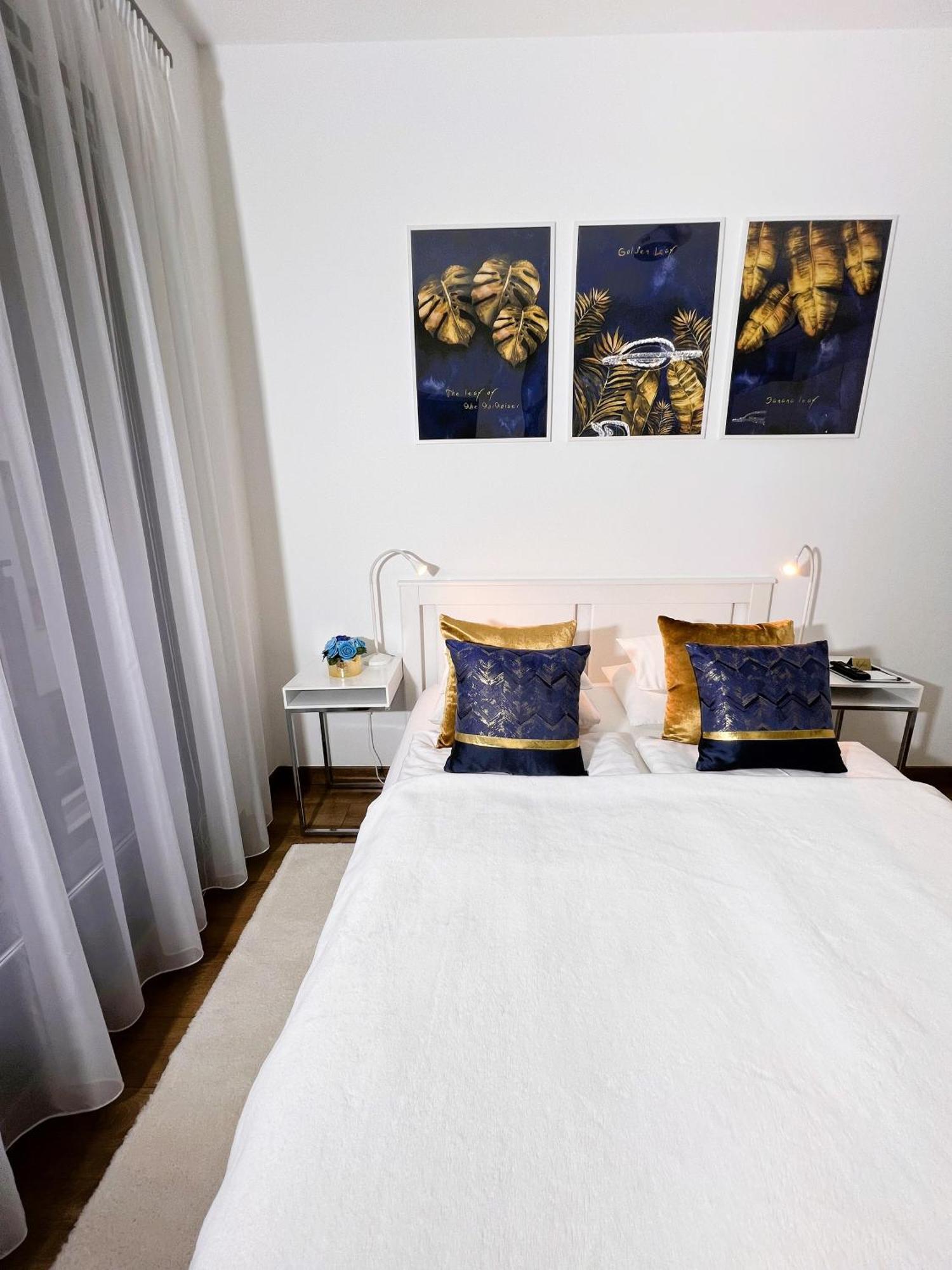 Luxe Central Studio With Pool, Parking & Ac Boedapest Buitenkant foto